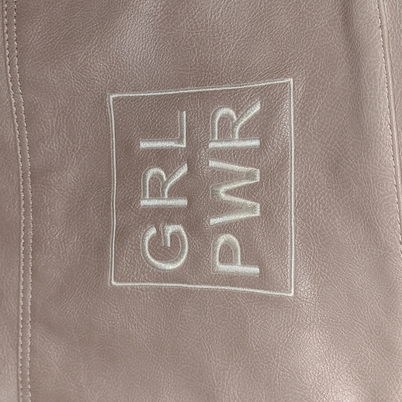 Pink Thirty-One purse with long strap - Picture 7 of 7